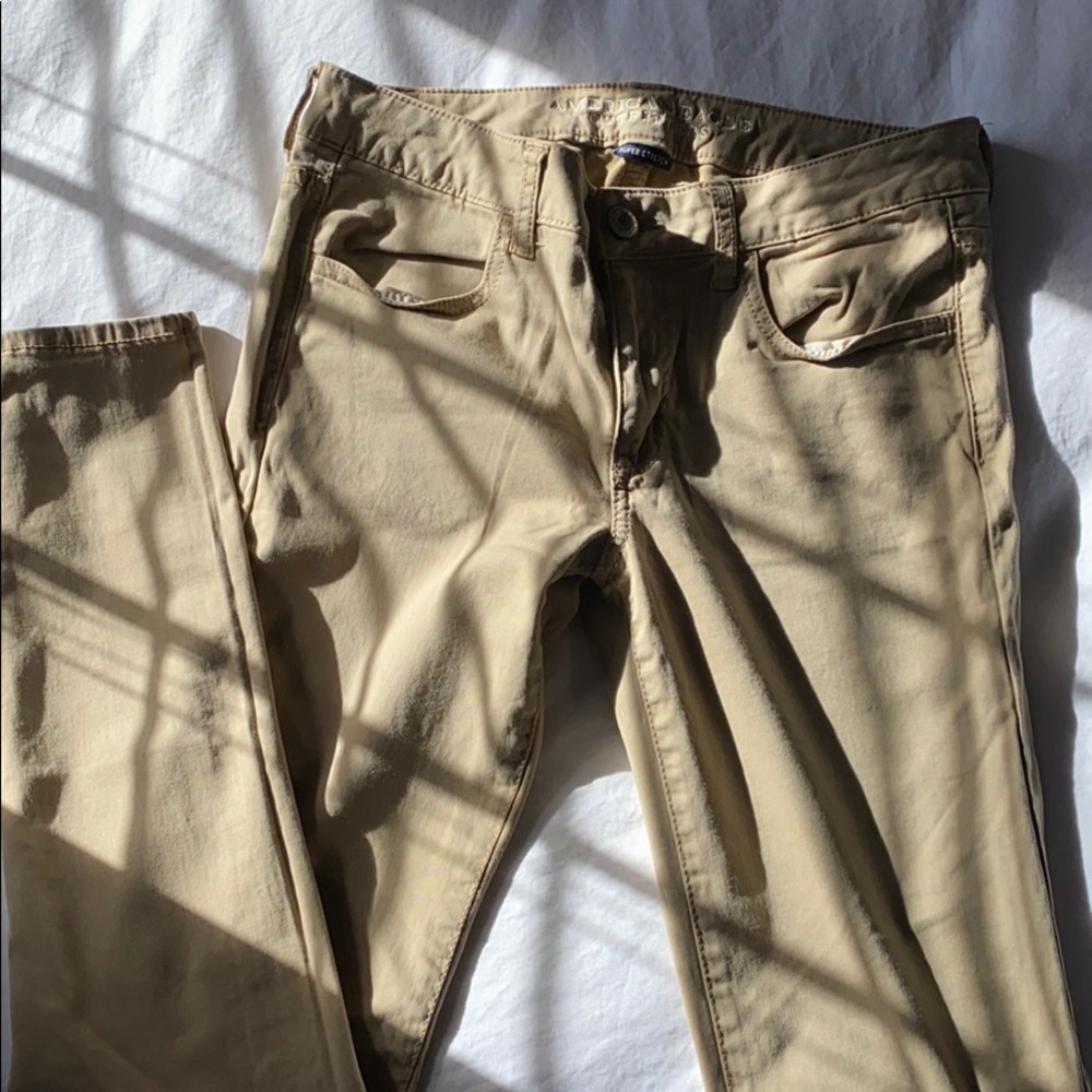 Khakis pants